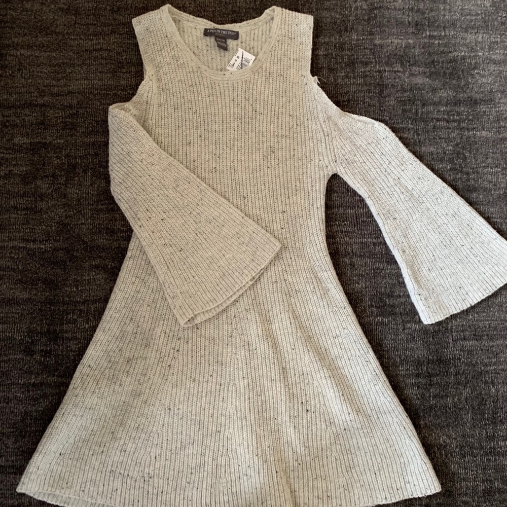 Maternity cold shoulder bell sleeve sweater - NEW